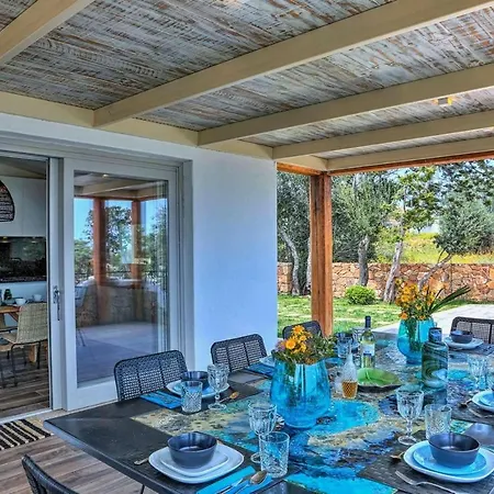 Sea Silence Villa *